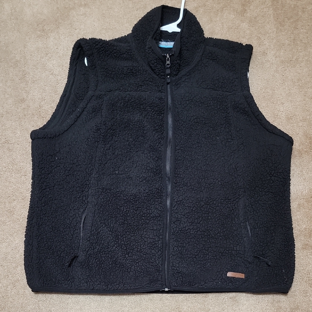 Black Fleece Vest